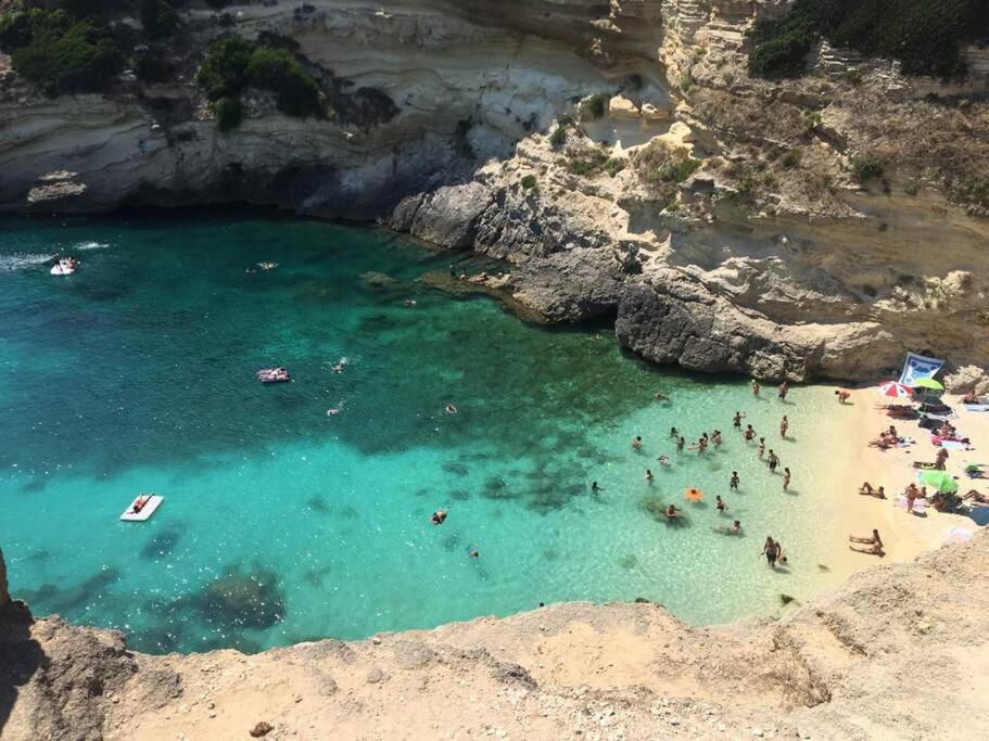 Casa Vacanze La Casa Di Katia Castro  Kültér fotó
